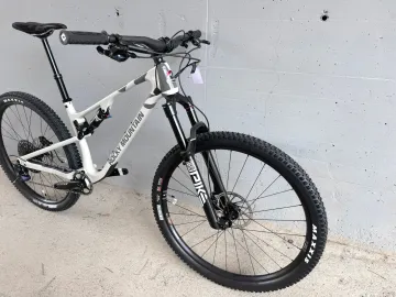 Used Rocky Mountain Element C50 Sram 2024 2024 Mountainbike, White, 27.5, 29 — image 5 of 7