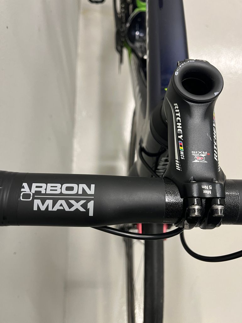 Used Canyon Movistar Team Canyon Ultimate CF SLX 9.0 SL Aero 2014 Road & Gravel, Black — image 8 of 12