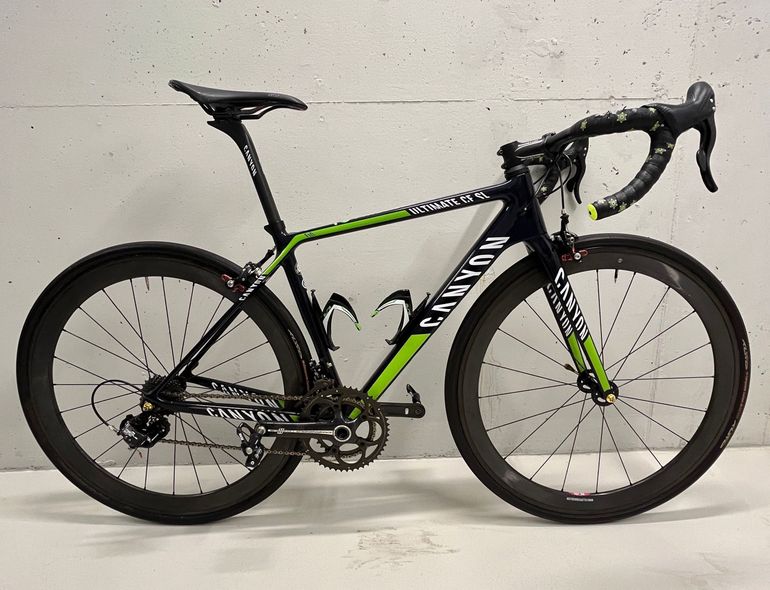 Used Canyon Movistar Team Canyon Ultimate CF SLX 9.0 SL Aero 2014 Road & Gravel, Black — image 1 of 12