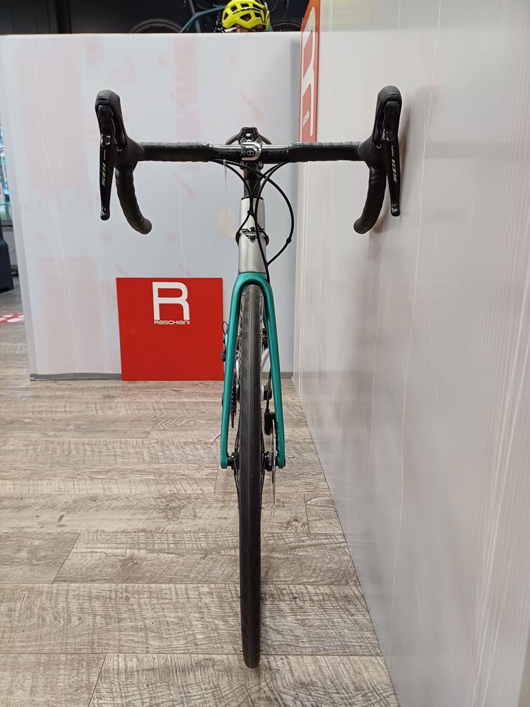 Used Bottecchia 8avio Revolution 2022 Road & Gravel, Light Gray — image 7 of 9