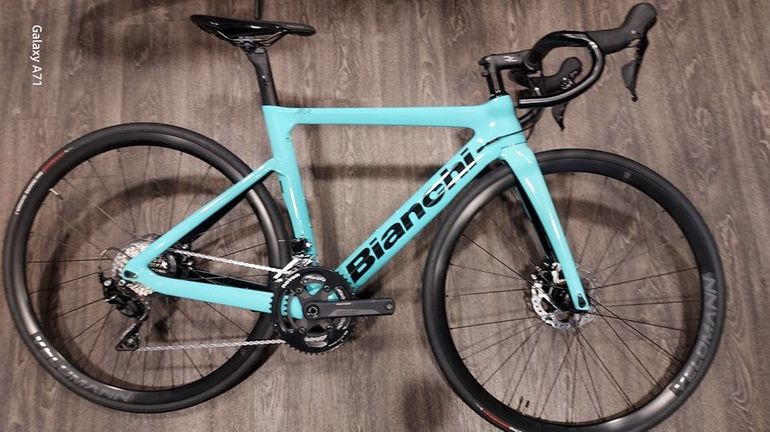 Used Bianchi Aria - 105 2022 2022 Road & Gravel — image 1 of 8