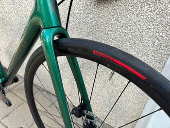 Used Specialized Aethos Comp - Shimano 105 Di2 2024 2024 Road & Gravel, Green — image 9 of 13