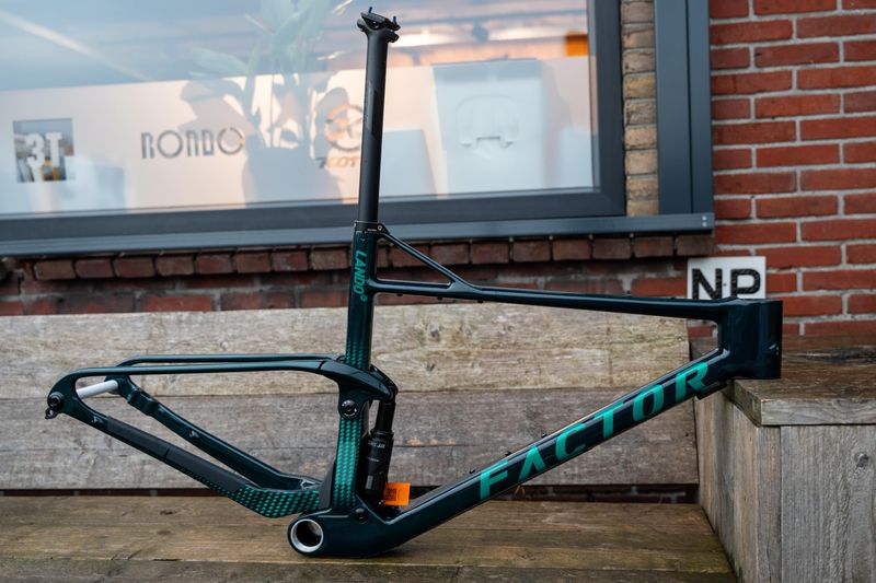 Used Factor LANDO XC 2023 Frameset 2023 Mountainbike, Green, 29 — image 1 of 4