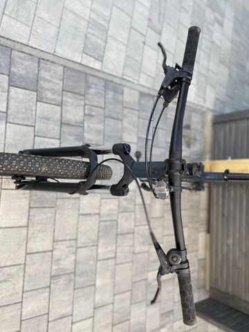 Trek Marlin 7 Gen 2 2023 2023 Mountainbike d'occasion — image 9 sur 11