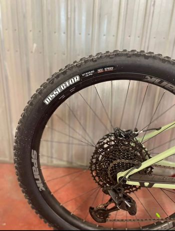 Used Commencal META HT AM RIDE 2022 2022 Mountainbike, Green, 29, 27.5 — image 7 of 11