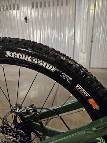 Used Devinci Spartan Carbon XT 12S 2021 2021 Mountainbike, Green, 29 — image 7 of 8