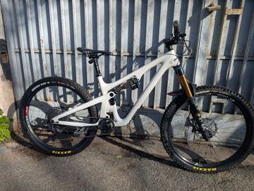 Brugt Yeti SB140 27.5 C2 2022 2022 MTB