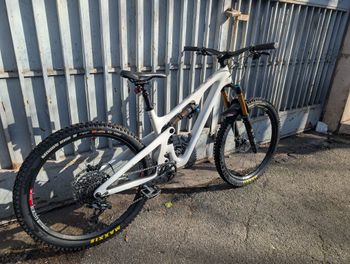 Yeti SB140 27.5 C2 2022 2022 Mountainbike usato, Bianco — immagine 4 di 6