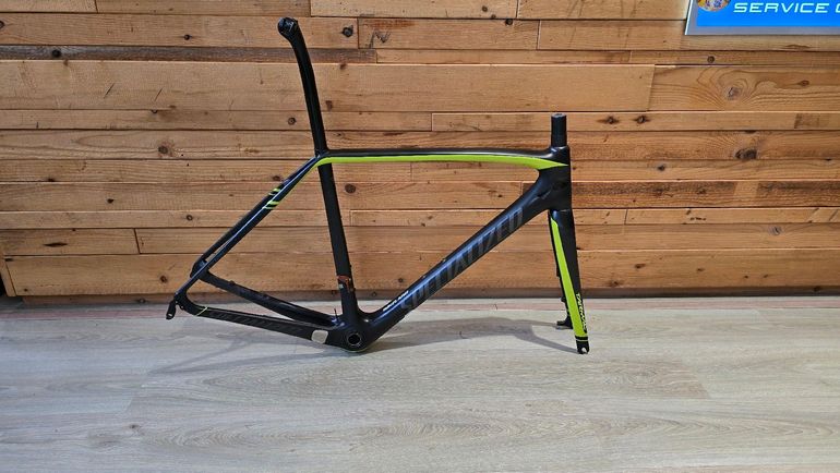 Brugt Specialized Tarmac Pro Disc Race 2015 Frameset 2015 Road & Gravel — billede 1 af 12