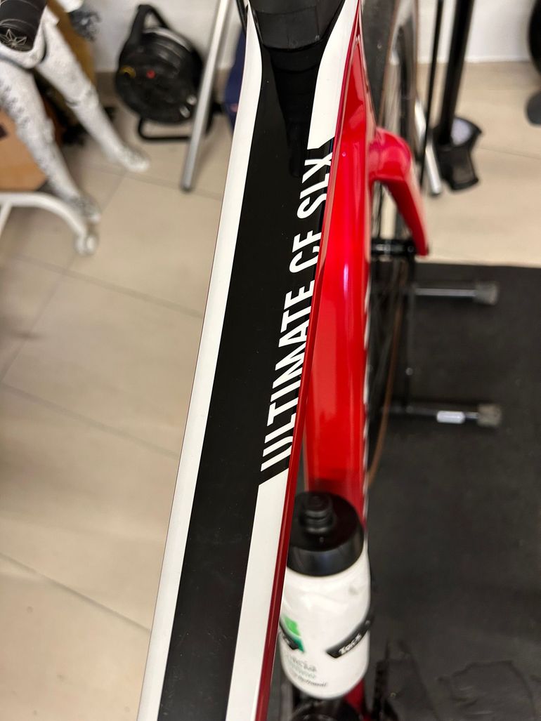 Brugt Canyon Ultimate CF SLX Disc 9.0 Aero 2018 2018 Road & Gravel — billede 6 af 7