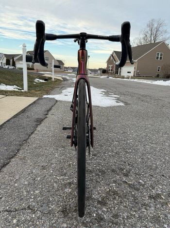 Used Trek Madone SLR 9 AXS Gen 7 2024 2024 Road & Gravel — image 2 of 7