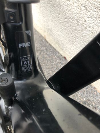 Used BMC Roadmachine FIVE 2023 2023 Road & Gravel, Black — image 2 of 7