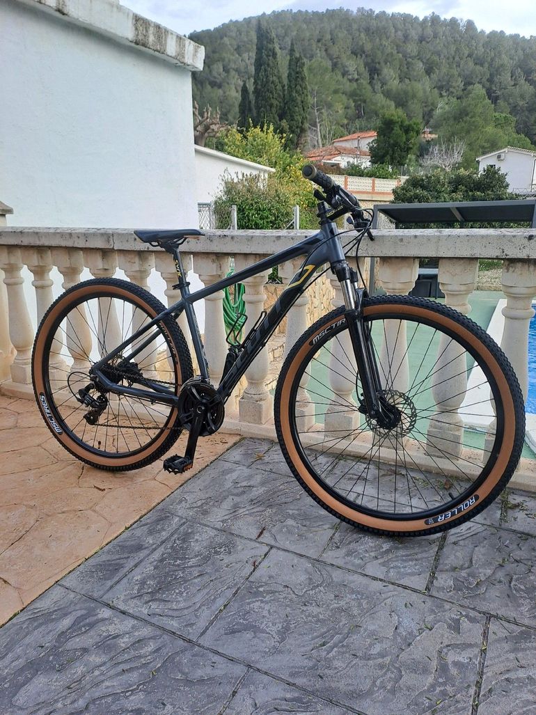 Used Scott Aspect 950 black/orange 2018 2018 Mountainbike, Light Gray, 29 — image 1 of 9