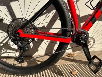 Used Trek Procaliber 9.6 2021 2021 Mountainbike, Red, 29 — image 2 of 6