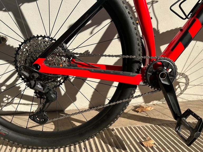 Used Trek Procaliber 9.6 2021 2021 Mountainbike, Red, 29 — image 2 of 6