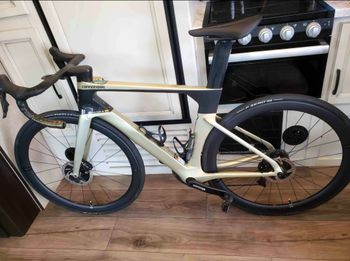 Used Cannondale SystemSix Hi-MOD Dura-Ace Di2 2020 2020 Road & Gravel, Green — image 2 of 10