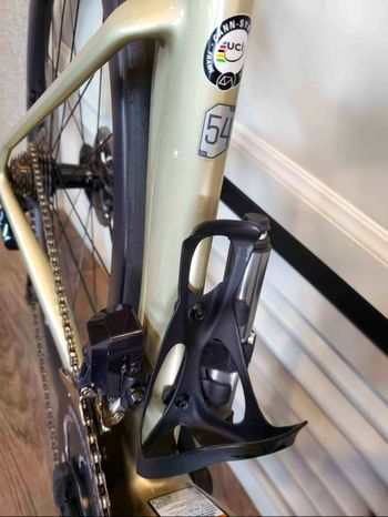 Used Cannondale SystemSix Hi-MOD Dura-Ace Di2 2020 2020 Road & Gravel, Green — image 4 of 10