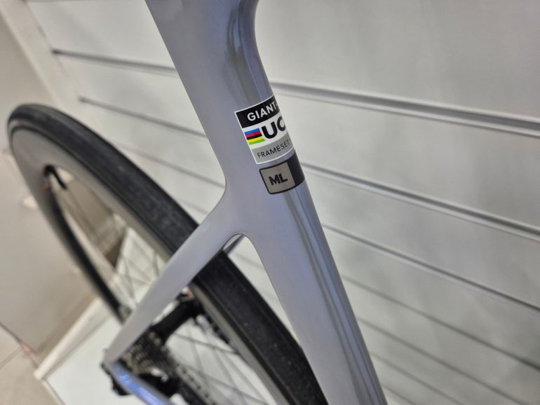 Giant Propel Advanced SL 0 2024 2024 Road & Gravel usato, Nero — immagine 5 di 7
