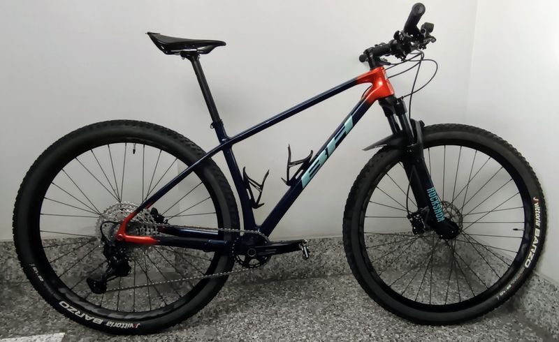 Used BH ULTIMATE RC 7.0 2022 2022 Mountainbike, Blue, 29 — image 1 of 6