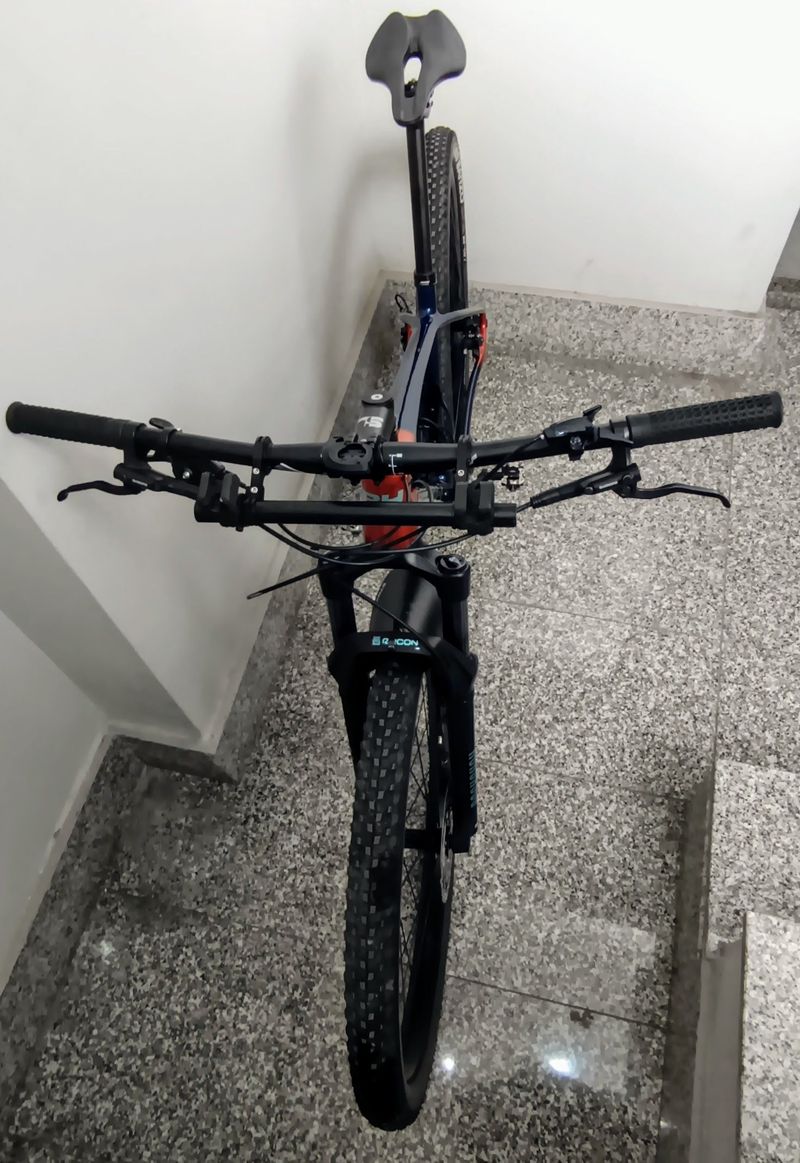 Used BH ULTIMATE RC 7.0 2022 2022 Mountainbike, Blue, 29 — image 5 of 6
