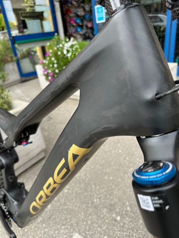 Brugt Orbea RISE M-TEAM 2022 2022 Mountainbike — billede 3 af 4