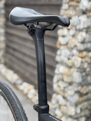 Used Specialized Diverge Comp Carbon 2021 Road & Gravel, Black — image 7 of 10