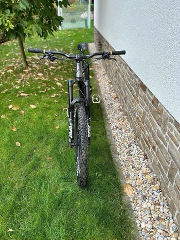 Used Commencal CLASH ESSENTIAL 2022 2022 Mountainbike, Light Gray, 27.5 — image 2 of 7