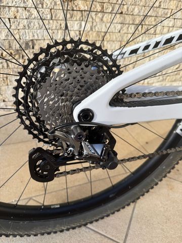 Used Scott Spark RC Pro 2022 2022 Mountainbike, White, 29 — image 3 of 7