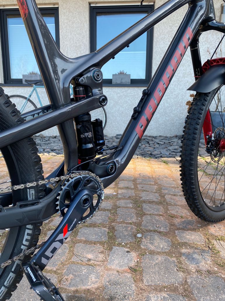Used Propain Hugene CF 29" Custom 2023 2023 Mountainbike — image 5 of 9