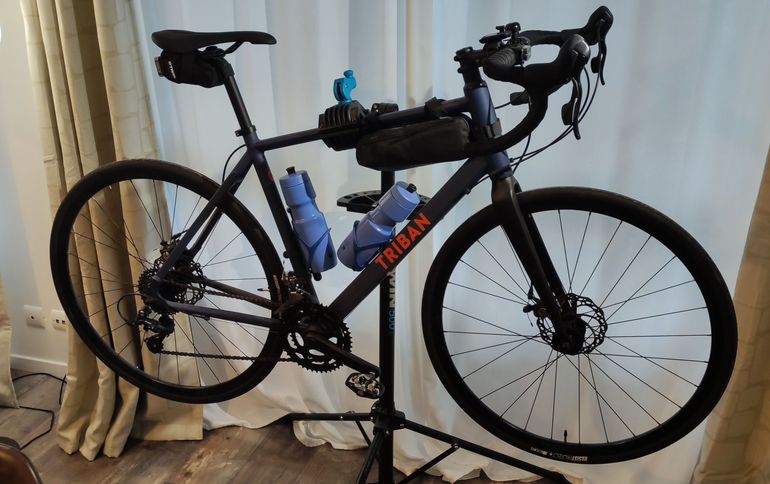 Used TRIBAN RC120 Disc Road Bike 2022 Road & Gravel, Blue — image 1 of 7