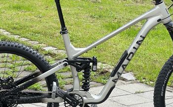 Used Marin Alpine Trail XR 2024 Frameset 2024 Mountainbike, Light Gray, 27.5 — image 2 of 3
