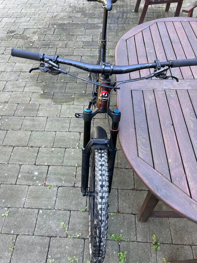 Brugt Rocky Mountain Altitude Carbon 70 2020 2020 Mountainbike — billede 4 af 18