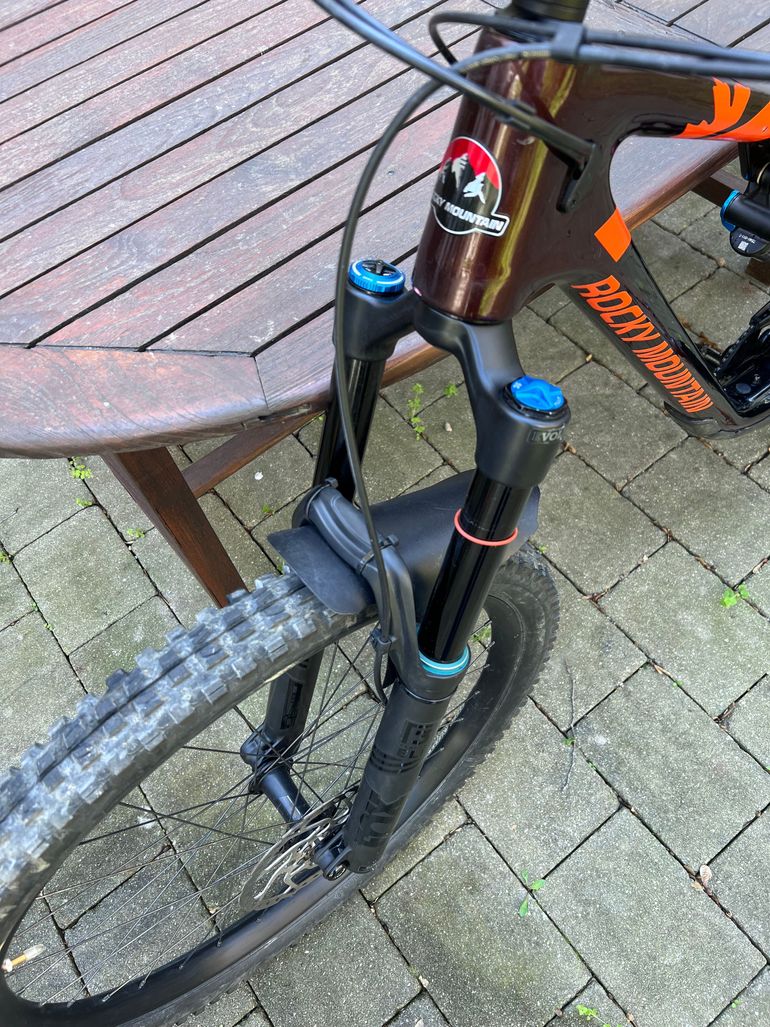 Brugt Rocky Mountain Altitude Carbon 70 2020 2020 Mountainbike — billede 14 af 18