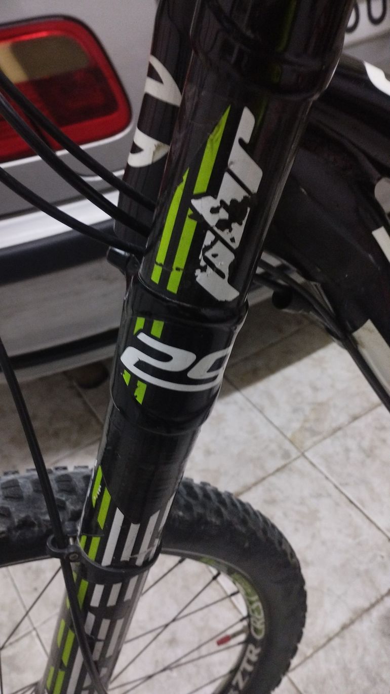 Used Cannondale Trigger 4 2017 2017 Mountainbike, White, 27.5 — image 4 of 8
