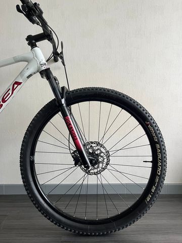 Tweedehands Orbea ALMA H30 2022 2022 Mountainbike — afbeelding 2 van 7