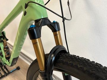 Used Pivot Mach 4 SL Team XX1 AXS 2024 Mountainbike, Green — image 5 of 8
