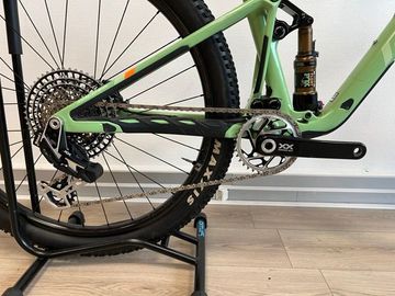 Used Pivot Mach 4 SL Team XX1 AXS 2024 Mountainbike, Green — image 3 of 8