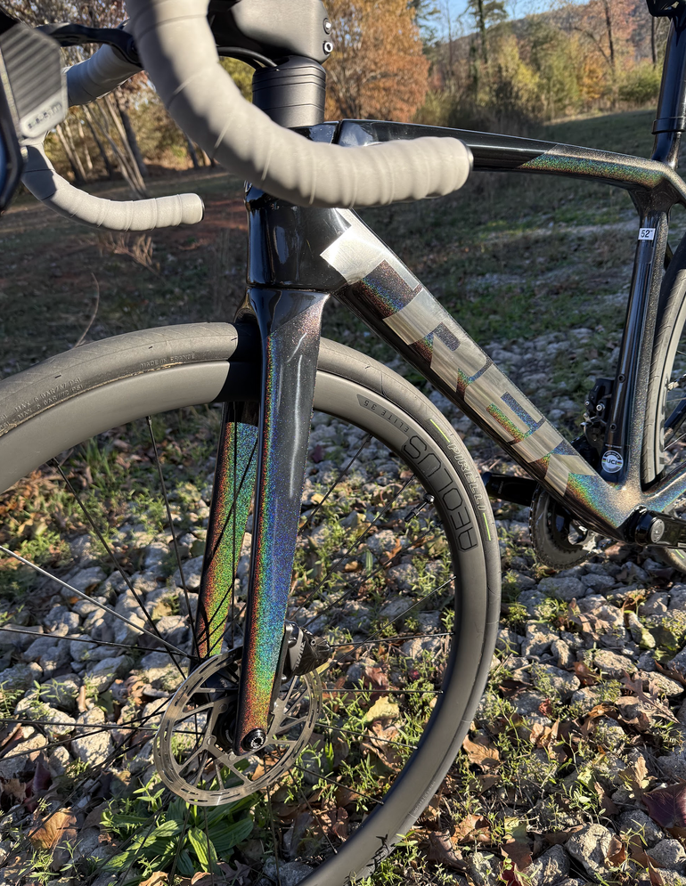 Used Trek Émonda SL 6 eTap 2023 2023 Road & Gravel, Black — image 6 of 6
