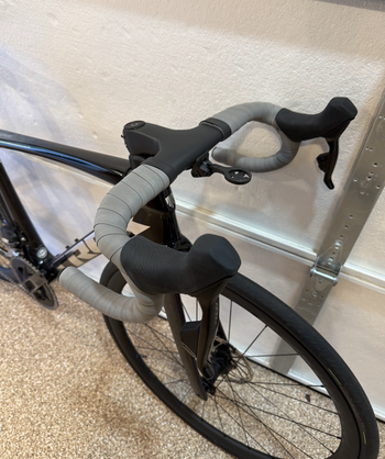 Used Trek Émonda SL 6 eTap 2023 2023 Road & Gravel, Black — image 2 of 6