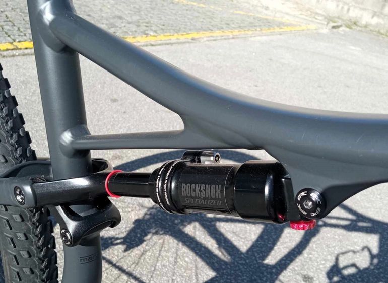 Used Specialized Epic Comp 2019 Mountainbike, Black — image 3 of 4