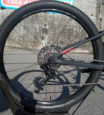 Used Specialized Epic Comp 2019 Mountainbike, Black — image 4 of 4
