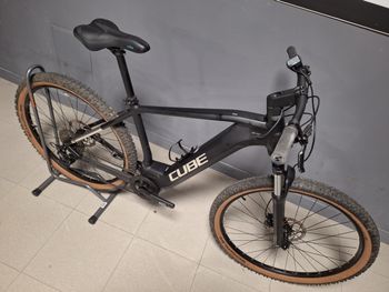 Used CUBE Raction Hybrid One 500 2022 Mountainbike — image 5 of 8