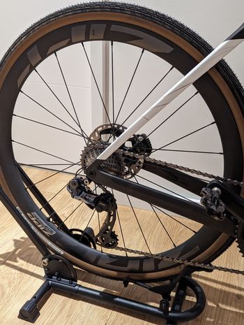 Used Scott Addict Gravel Tuned HMX 2022 Road & Gravel, Light Gray — image 5 of 6