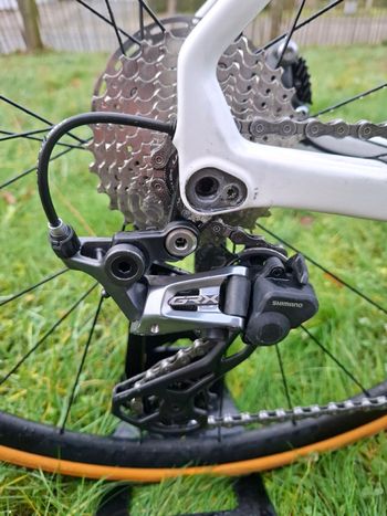 Used Canyon Inflite CF SL 6 2022 2022 Road & Gravel, White — image 7 of 17