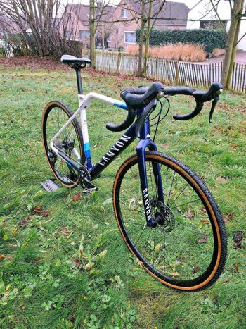 Used Canyon Inflite CF SL 6 2022 2022 Road & Gravel, White — image 17 of 17