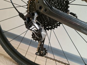 Used Specialized Diverge SRAM Apex 2022 Road & Gravel, Light Gray — image 3 of 12