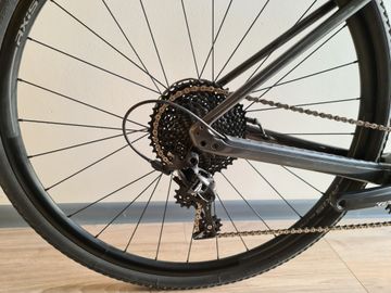 Used Specialized Diverge SRAM Apex 2022 Road & Gravel, Light Gray — image 6 of 12