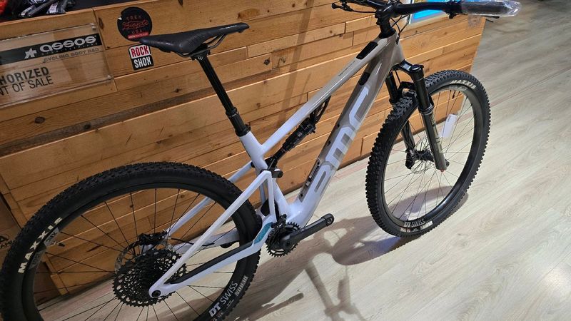 Tweedehands BMC Fourstroke AMP LT ONE 2023 2023 Mountainbike — afbeelding 2 van 3