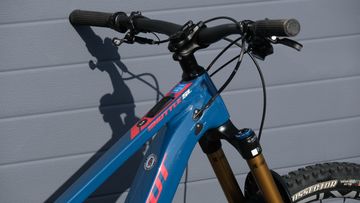 Używany Pivot Shuttle SL Pro X01 2022 2022 Mountainbike — zdjęcie 3 z 13
