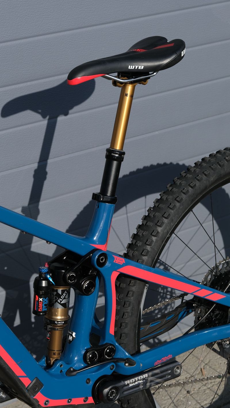 Używany Pivot Shuttle SL Pro X01 2022 2022 Mountainbike — zdjęcie 7 z 13